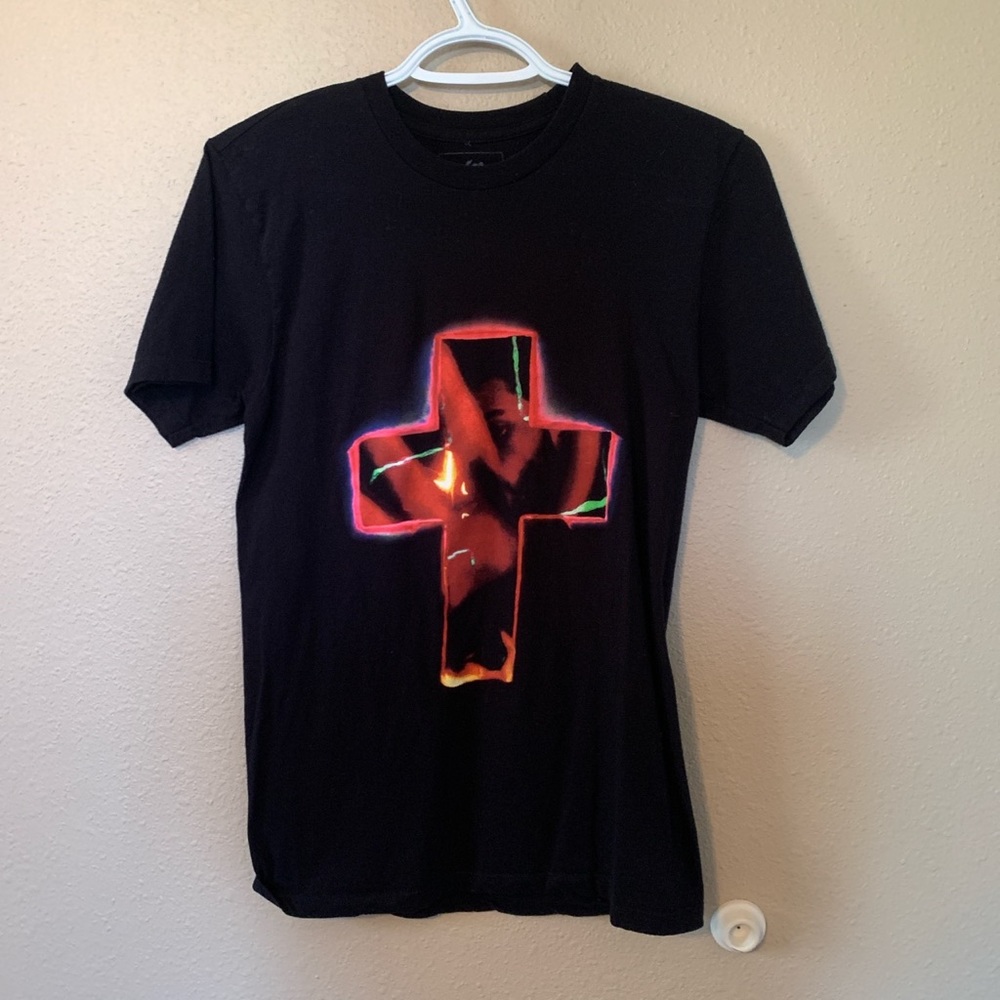 XO the weeknd graphic t shirt.